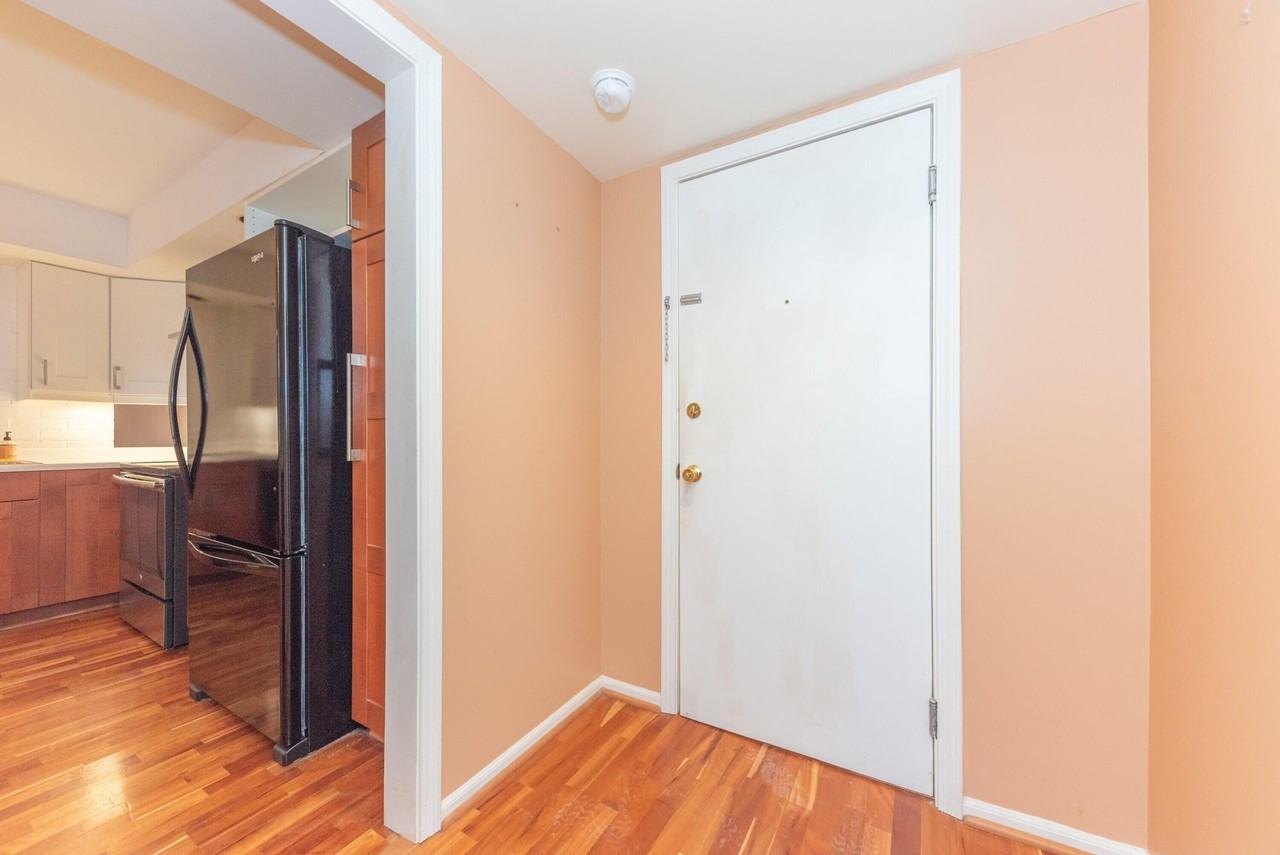 1915 Geddes Ave - Photo 5 of 29