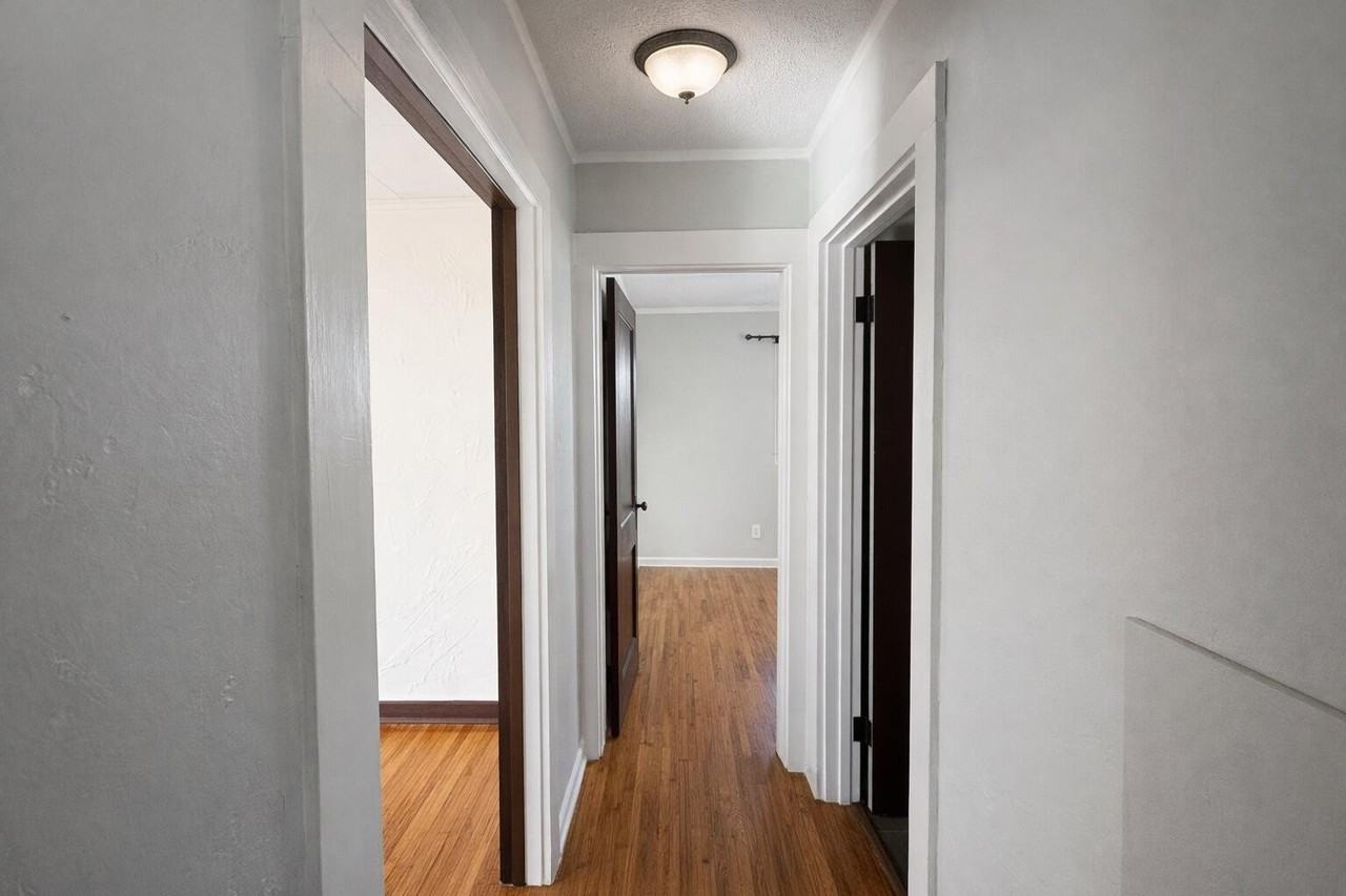 1259 Humphrey Ave - Photo 7 of 10