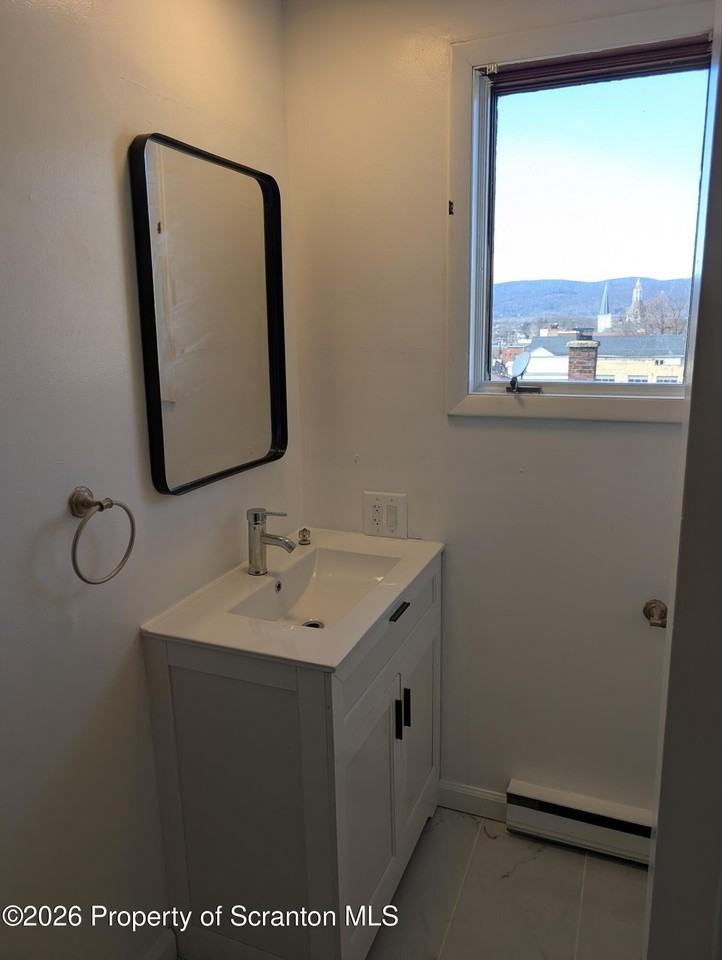 116 Broad St Unit 116 1/2 - Photo 6 of 15