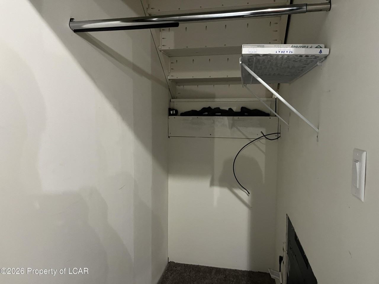 256 Hughes St - Photo 7 of 18