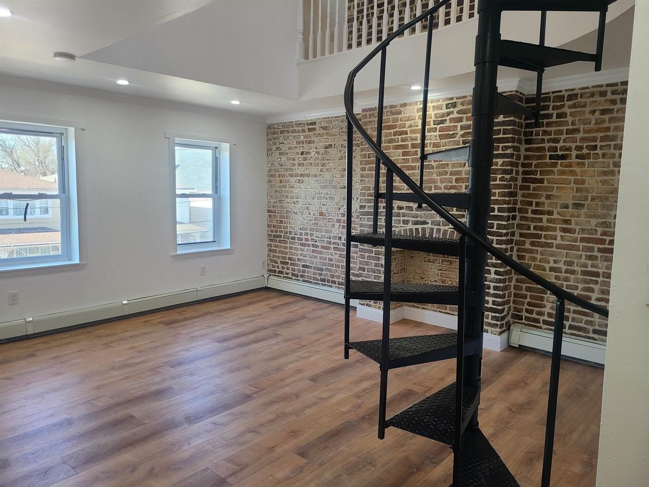 201-203 N 2nd St #6 - Photo 3 of 13