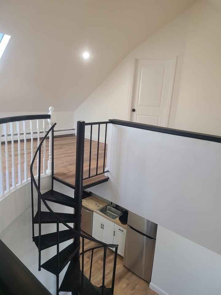 201-203 N 2nd St #6 - Photo 7 of 13