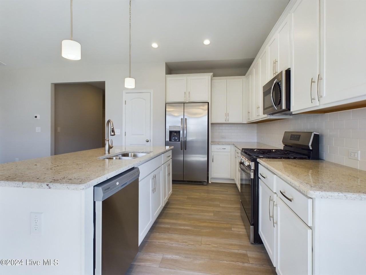 501 Grassy Gap Trl - Photo 6 of 34