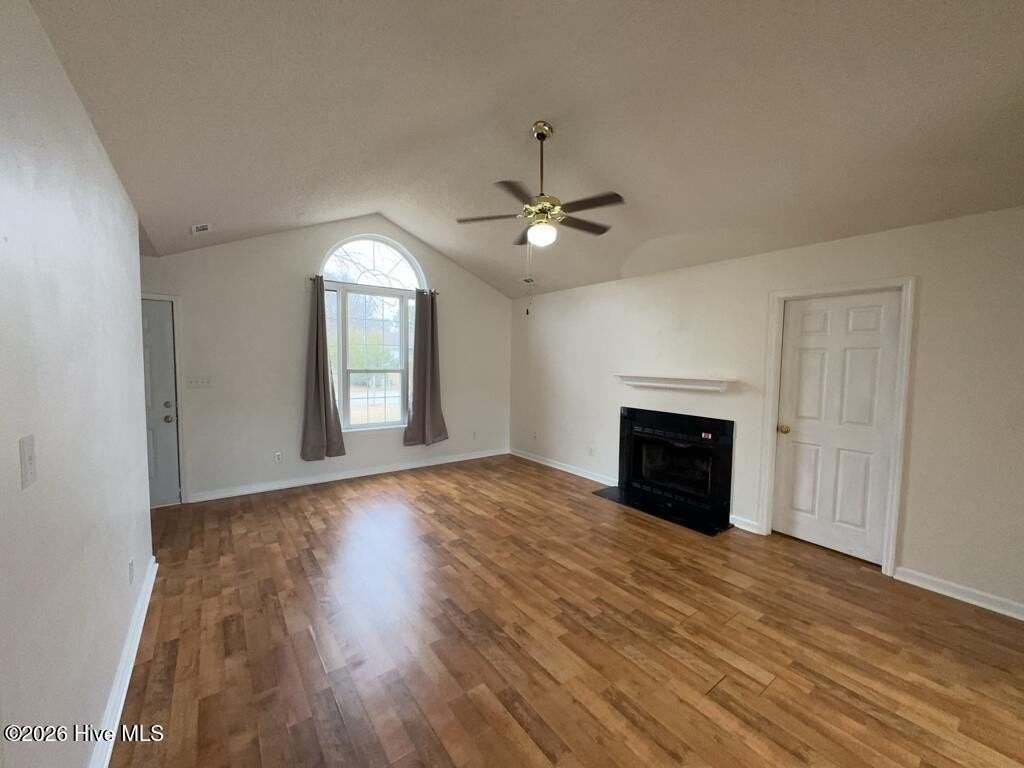 122 Horse Shoe Bnd - Photo 3 of 15