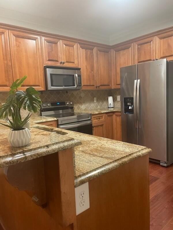 815 Mayo Ln - Photo 7 of 35