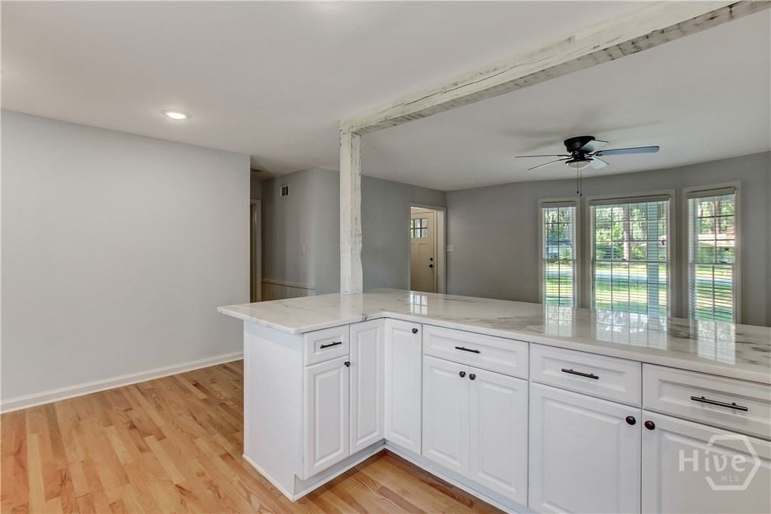 504 Lee Blvd - Photo 7 of 29