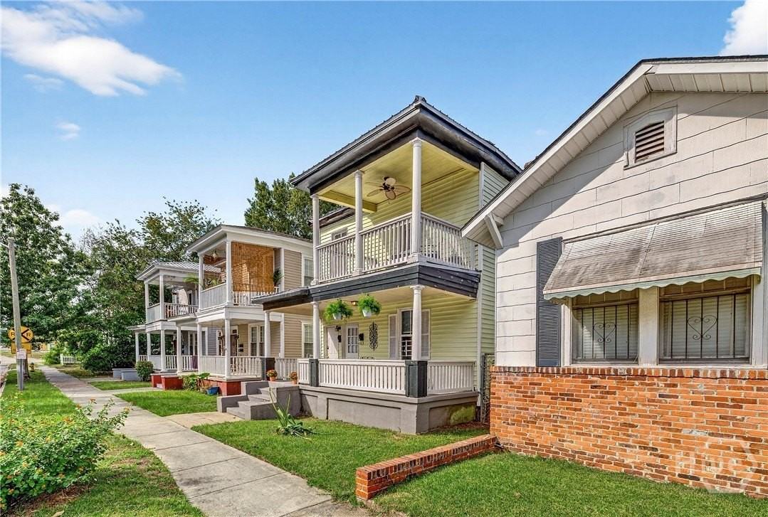 530 E 35th St Unit B - Photo 3 of 32