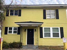 featured image of 1204 W Victory Dr Apt A #Apt A