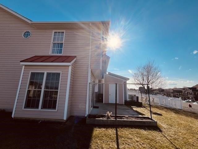 1138 Paul Revere Ct - Photo 5 of 38