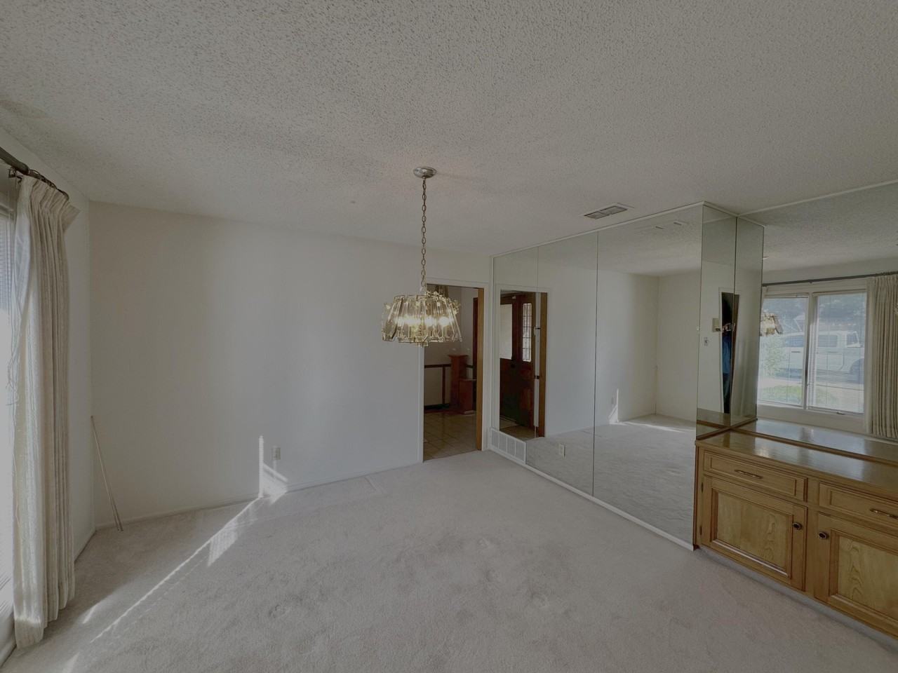 4610 88th St - Photo 7 of 20