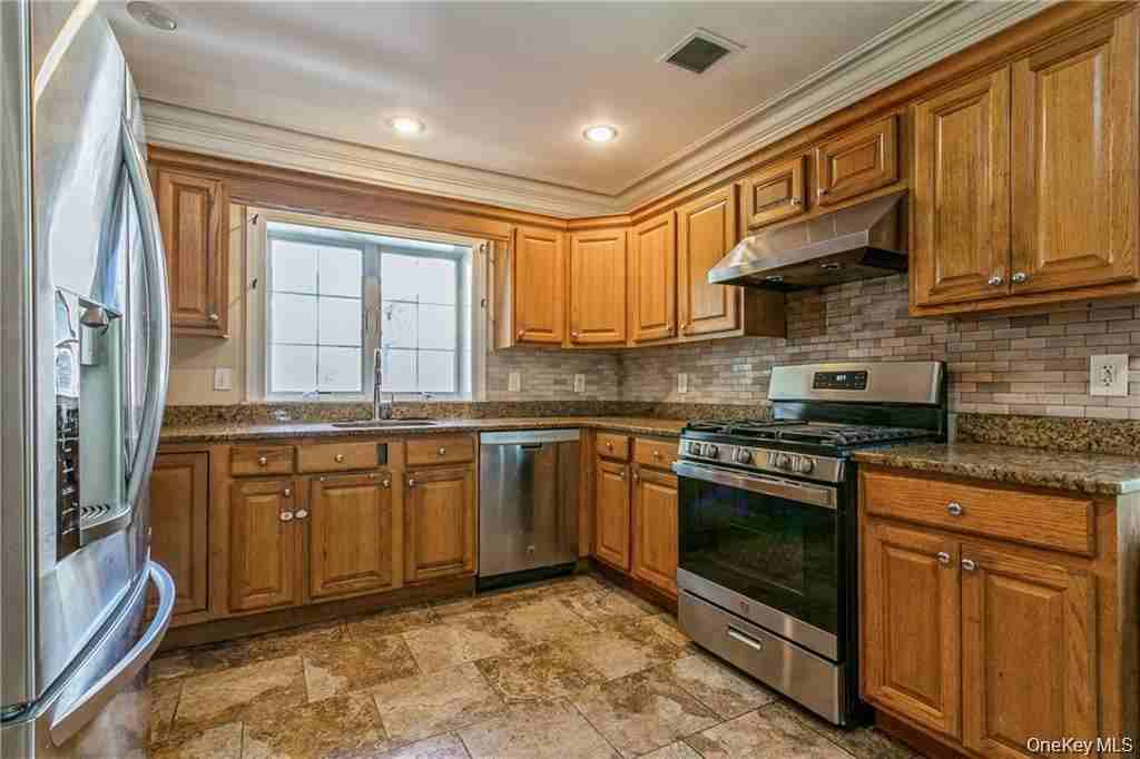 39 Croydon Rd - Photo 7 of 37