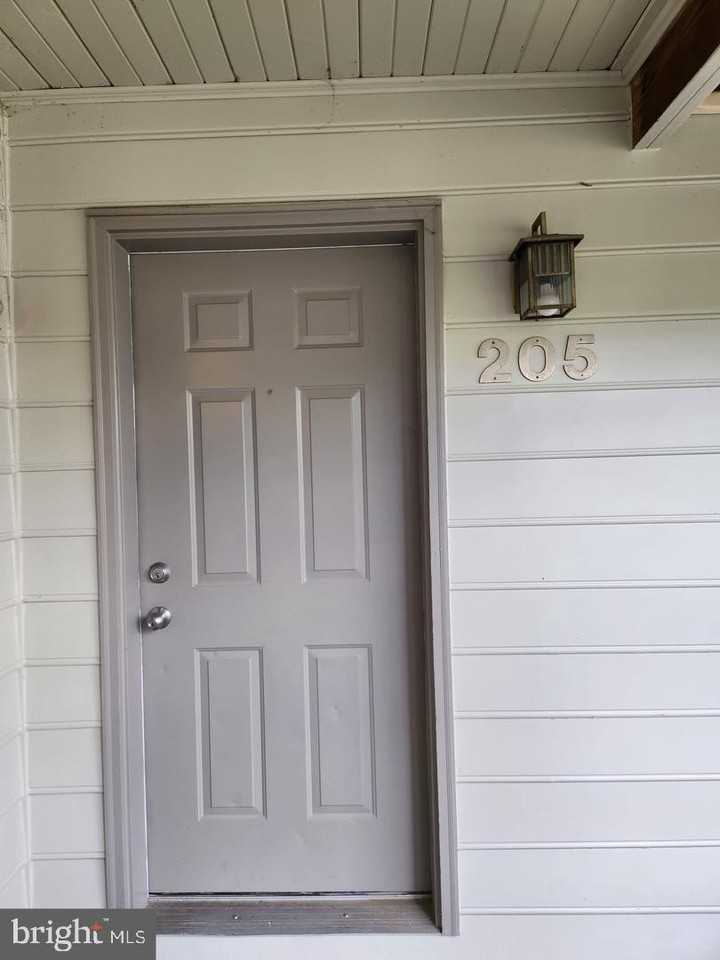 10 W All Saints St - Photo 2 of 27