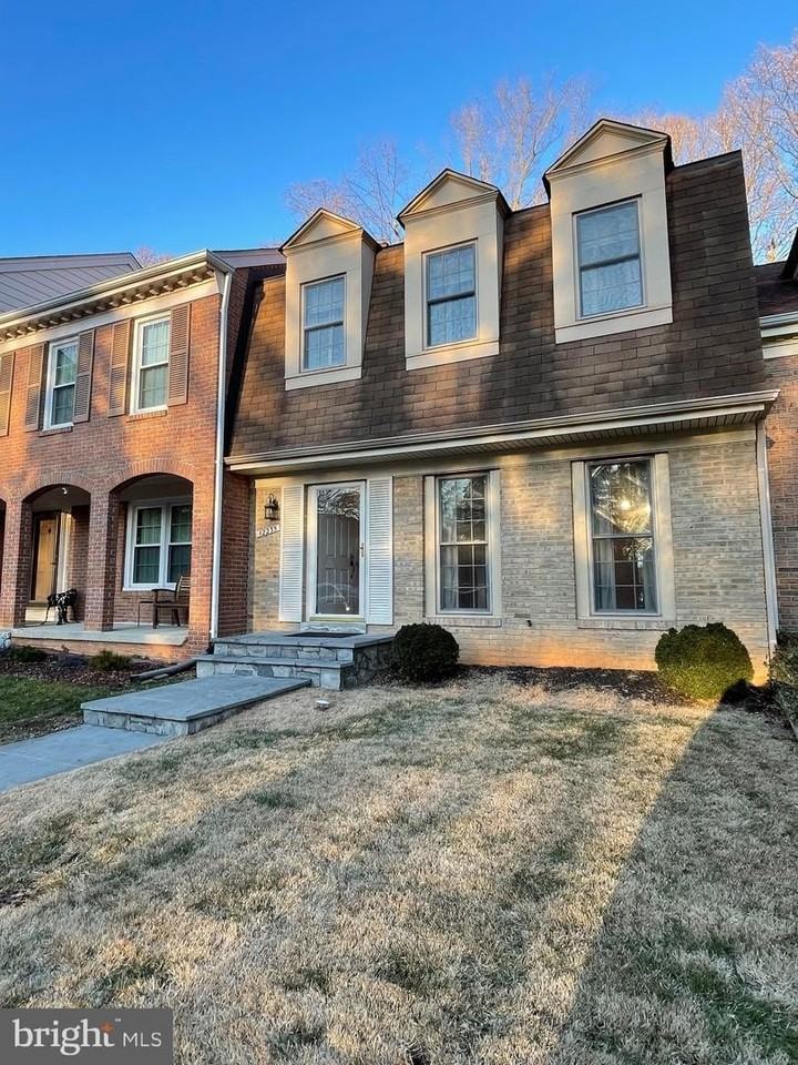 12235 Tildenwood Dr - Photo 2 of 50