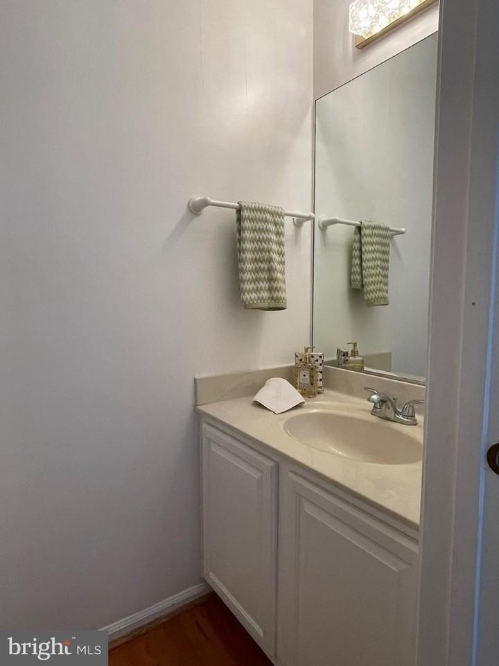 12235 Tildenwood Dr - Photo 6 of 50