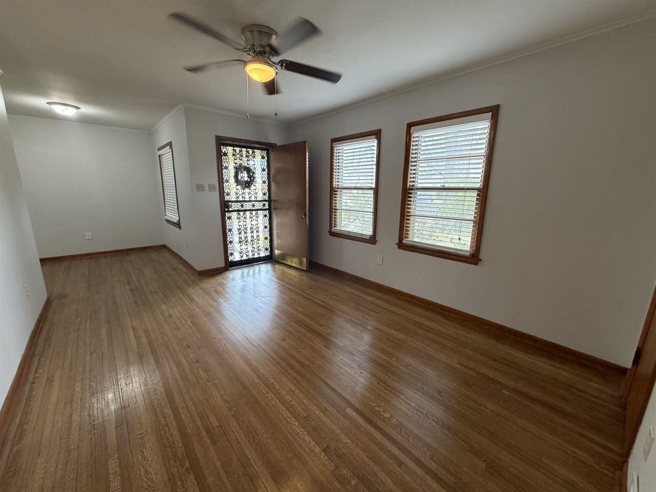 1315 Woodston Rd - Photo 4 of 6