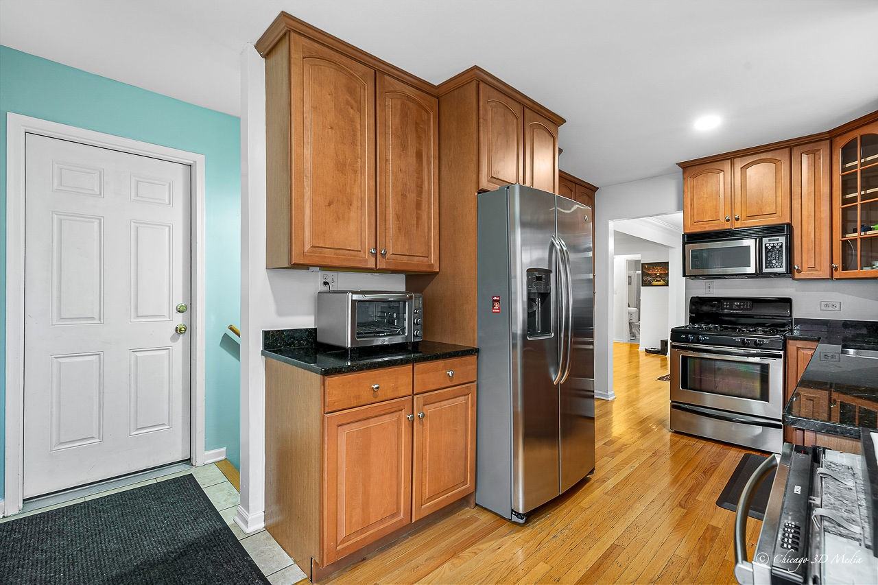 5844 N Lacey Ave - Photo 7 of 20