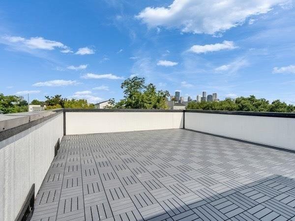 2711 Delano St - Photo 4 of 46