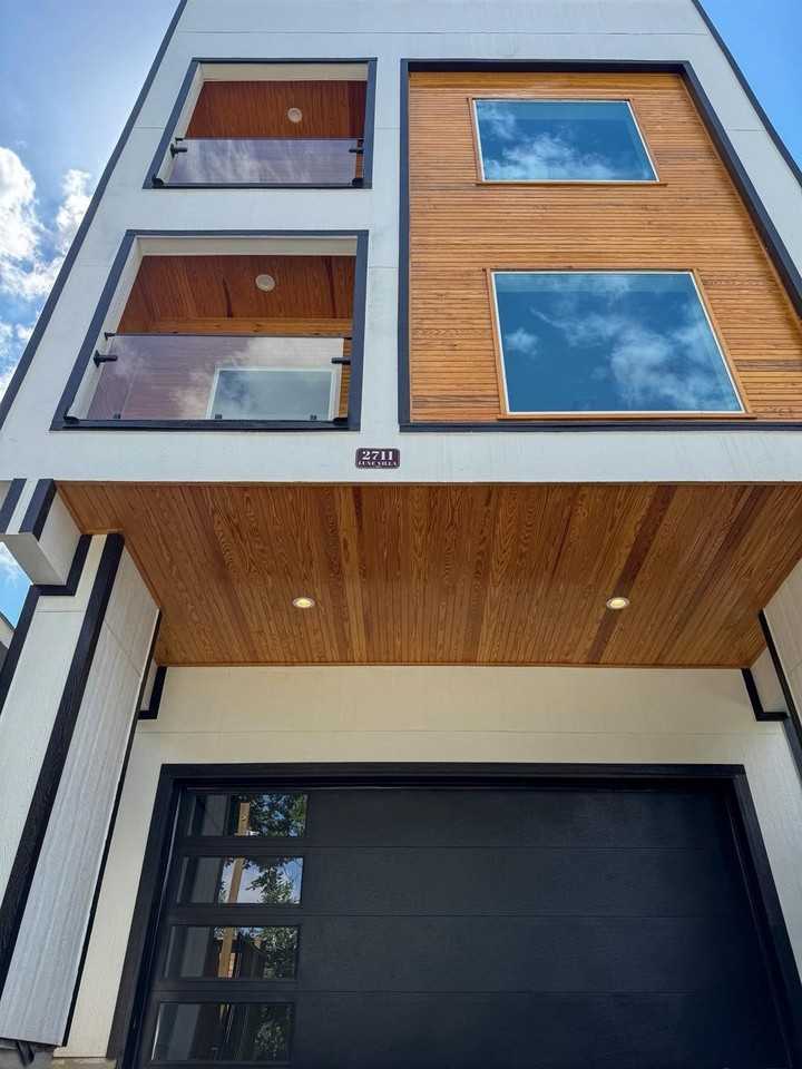 2711 Delano St - Photo 5 of 46