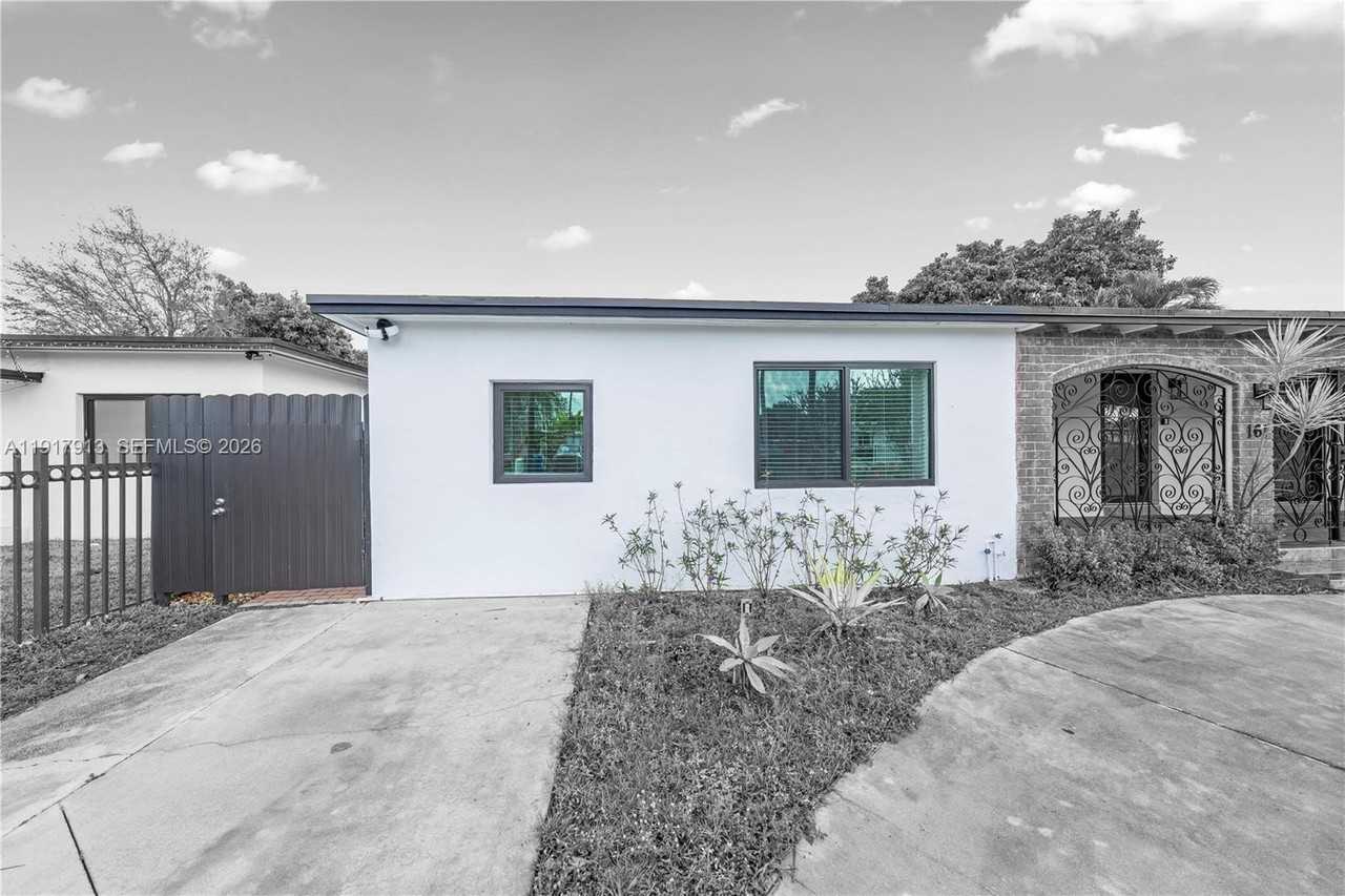 161 Sw 52nd Ct #161 - Photo 3 of 22