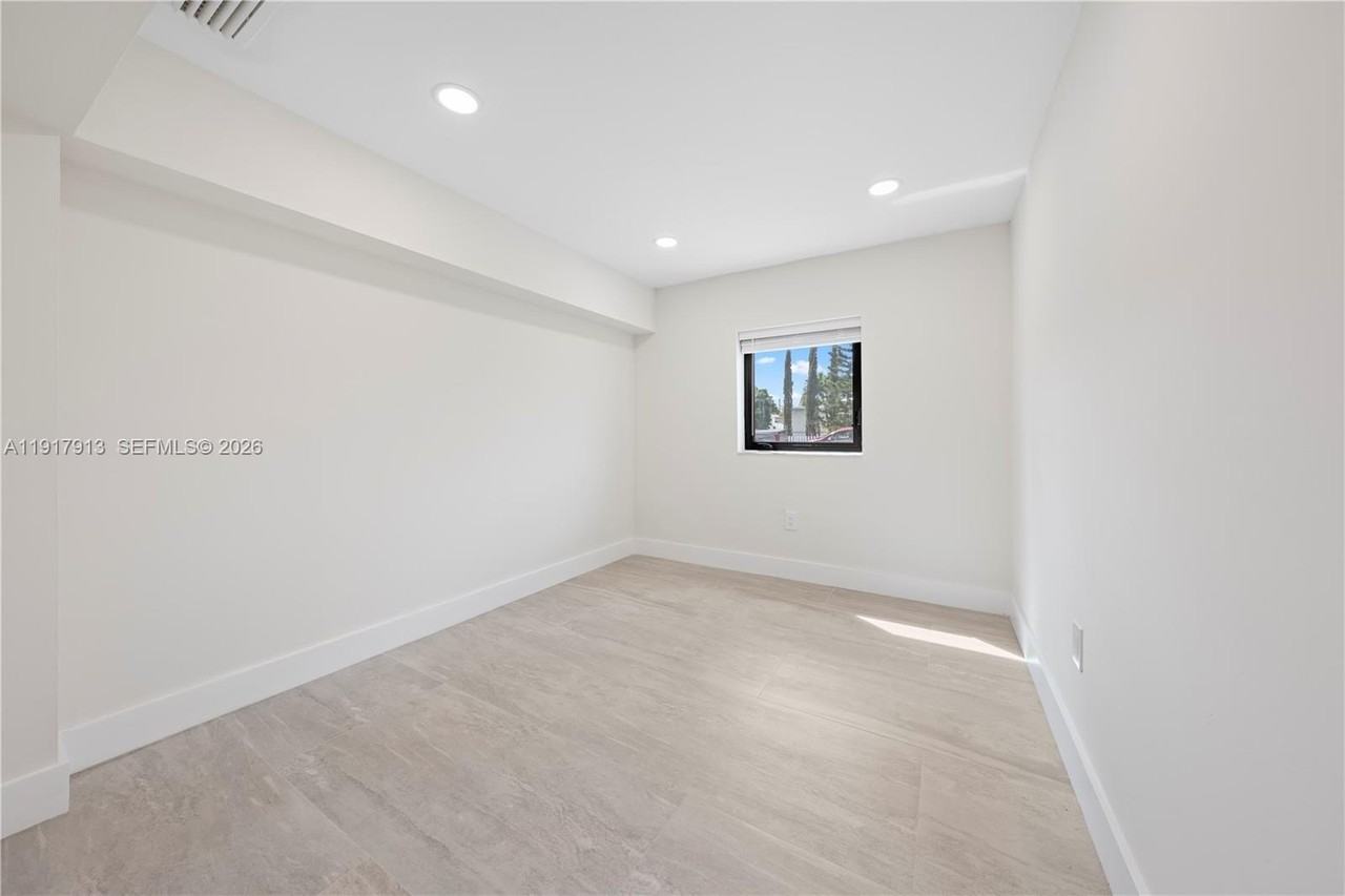 161 Sw 52nd Ct #161 - Photo 7 of 22