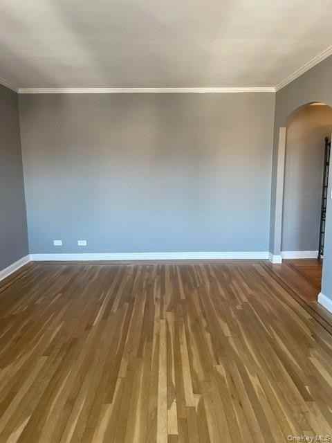 300 Main St - Photo 6 of 15