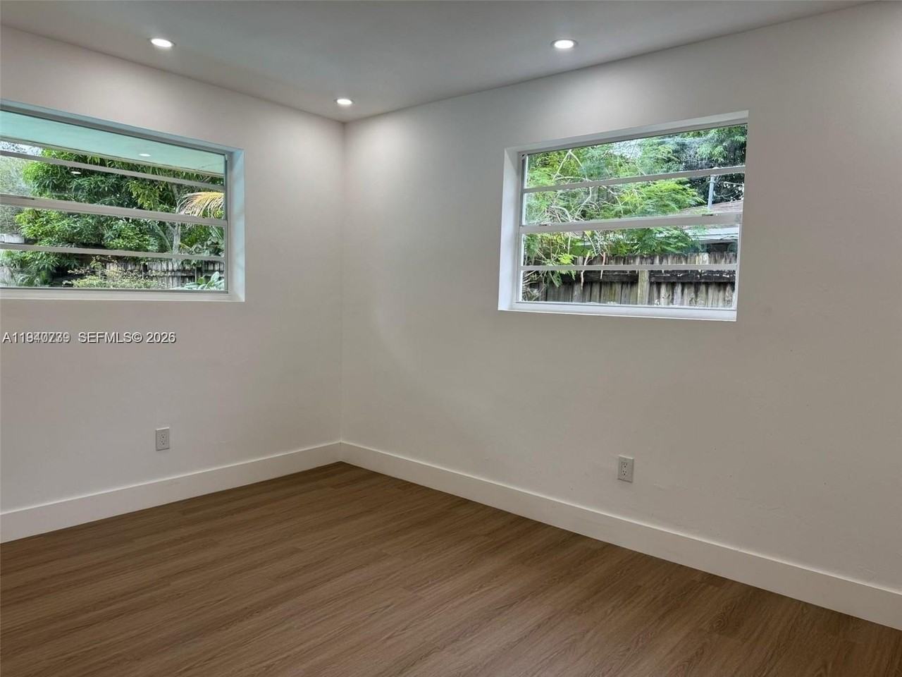 370 Nw 43rd Ave #0 - Photo 7 of 17