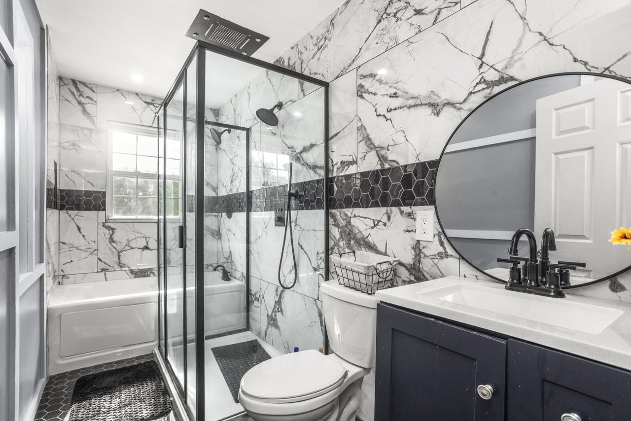 1717 Hudson Rd ##B - Photo 3 of 6