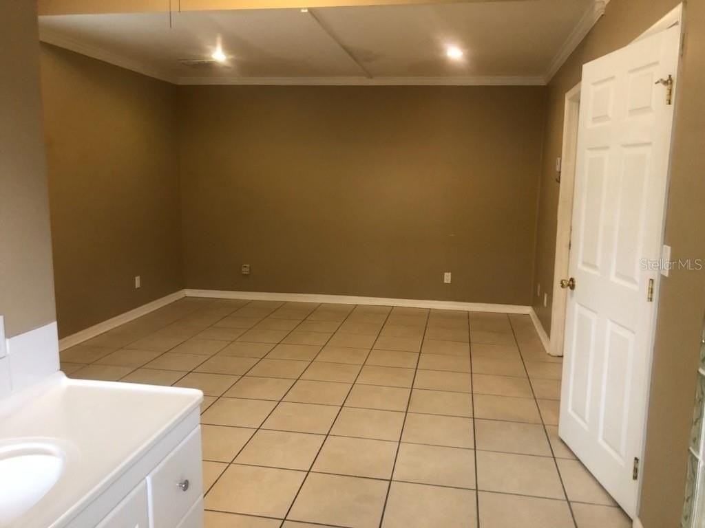 2288 Mcmullen Rd - Photo 3 of 13