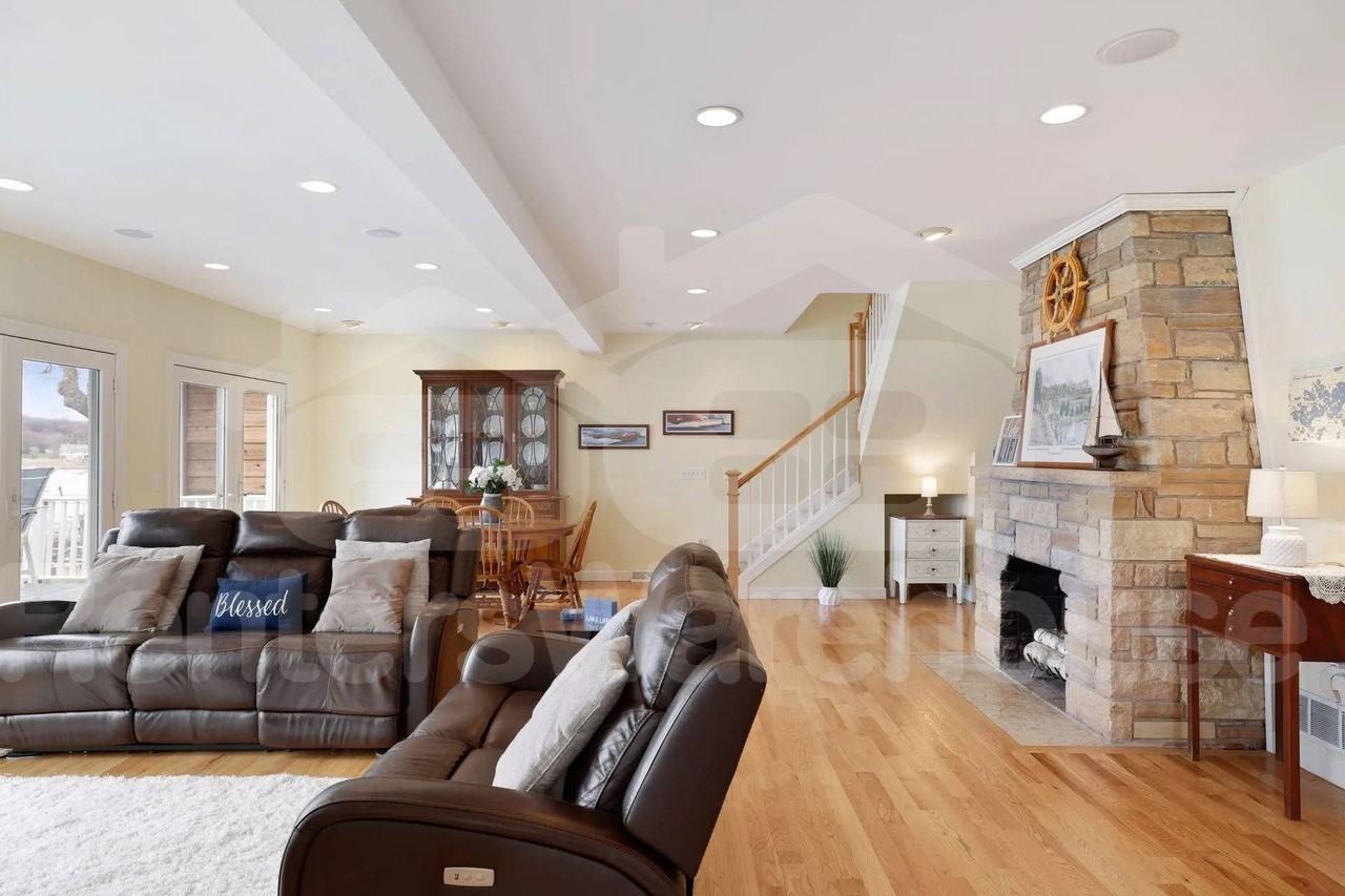 605 Park Ln - Photo 5 of 36