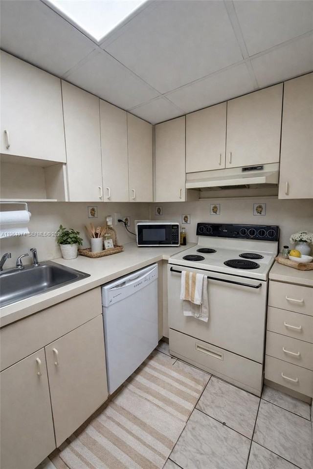 4855 Nw 7th St #409-6 - Photo 6 of 16