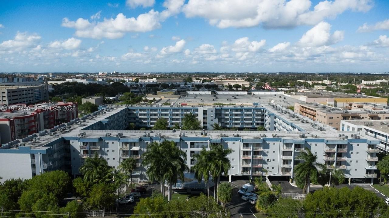 1655 W 44th Pl #538 - Photo 6 of 6