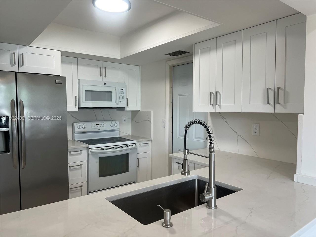 7313 Nw 57th Ct - Photo 4 of 13