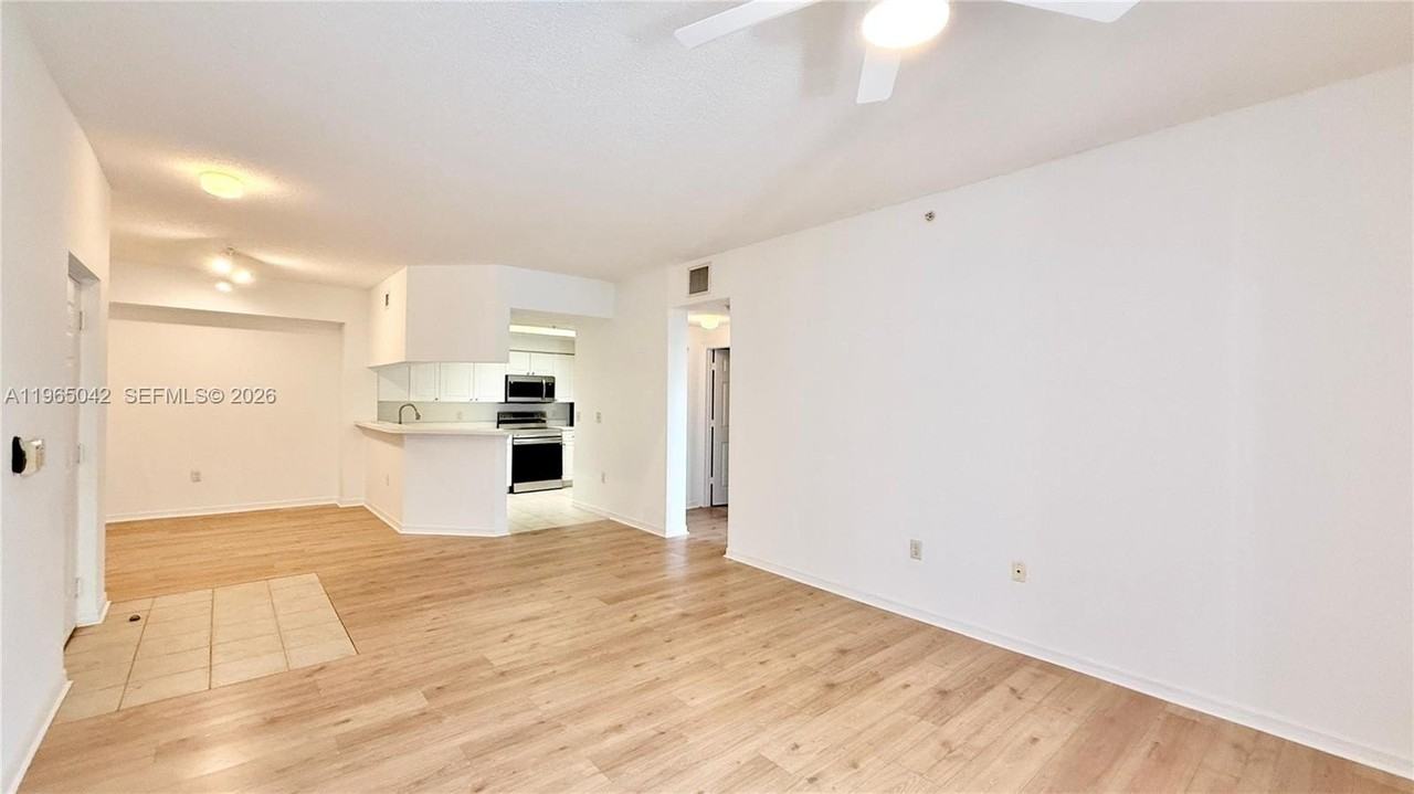 2728 Anzio Ct #308 - Photo 2 of 18