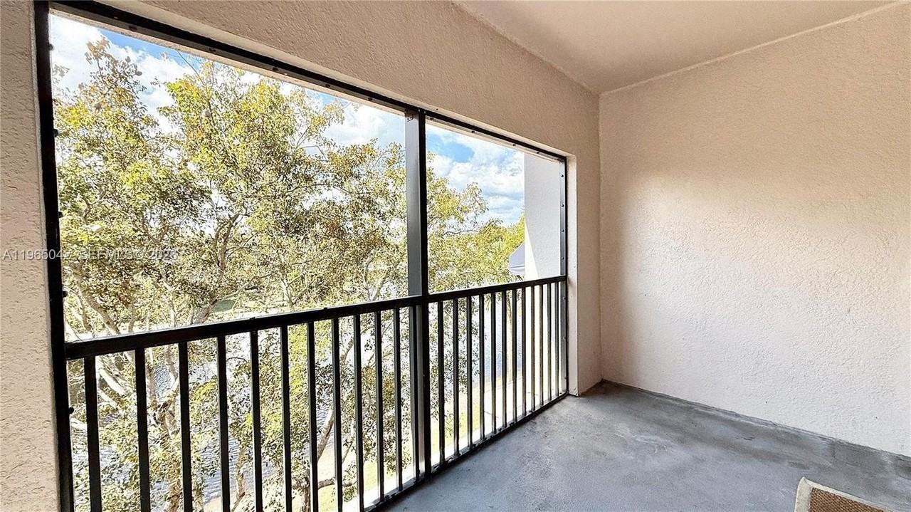 2728 Anzio Ct #308 - Photo 4 of 18