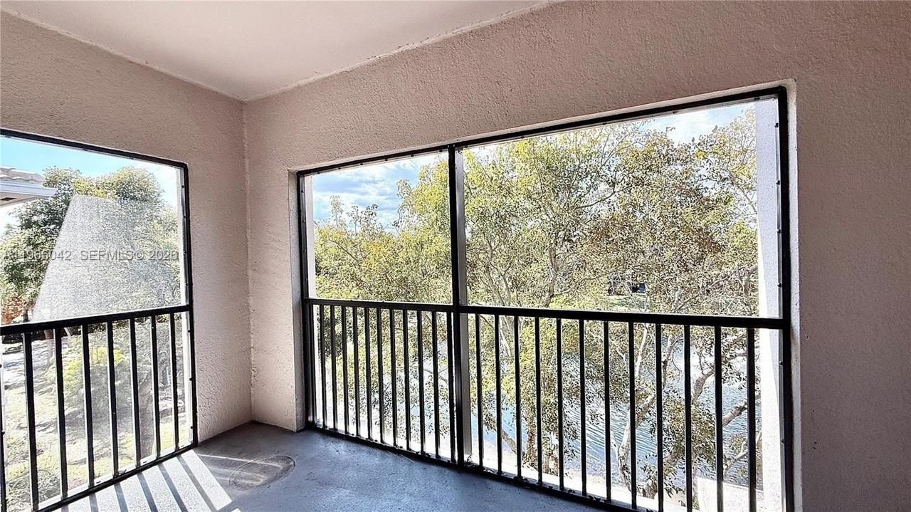 2728 Anzio Ct #308 - Photo 5 of 18