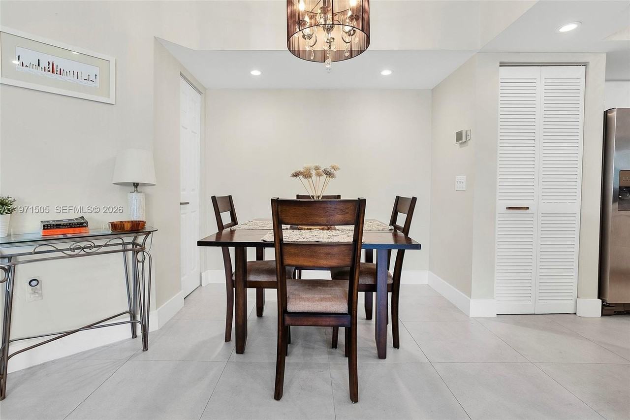 2009 Se 10th Ave #322 - Photo 6 of 46