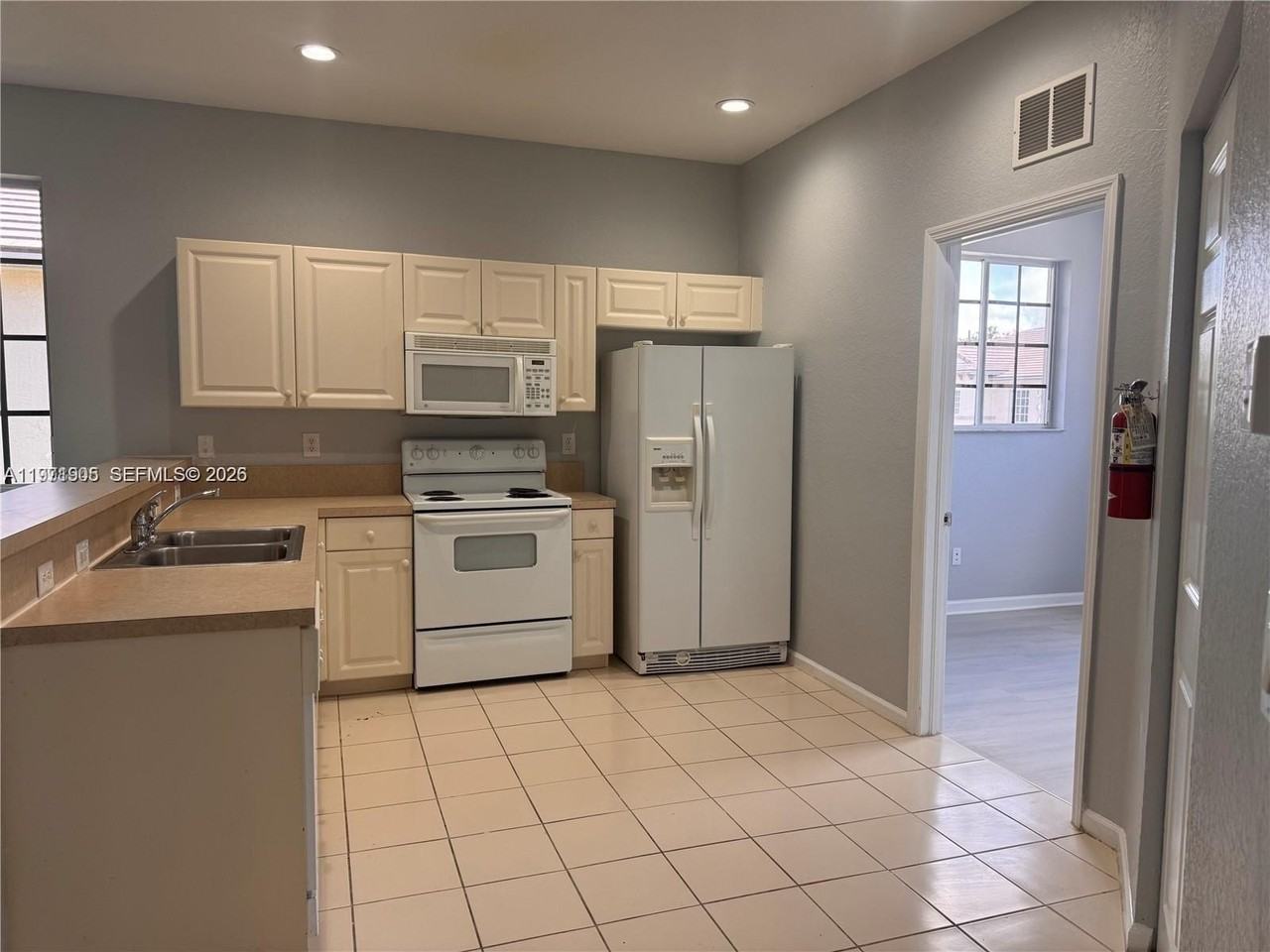 1969 Freeport Ln #1969 - Photo 4 of 11