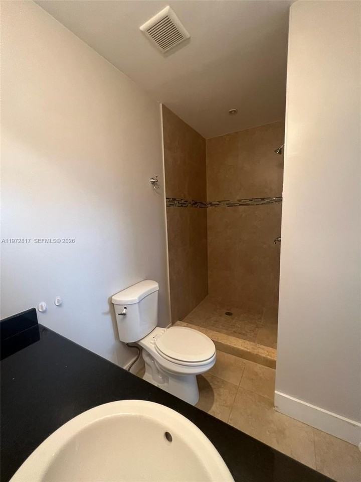 3951 Sw 59th Ave - Photo 3 of 21