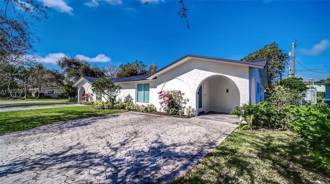 11690 Sw 81st Rd #11690 - Photo 3 of 26