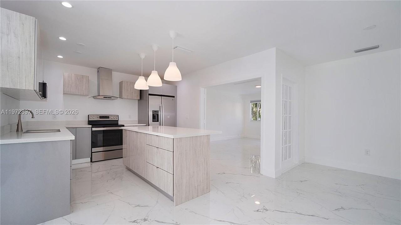 11690 Sw 81st Rd #11690 - Photo 6 of 26