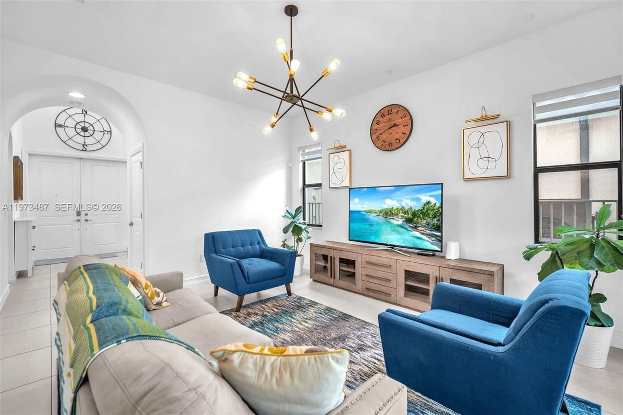 1052 Sw 113th Way #1052 - Photo 7 of 46