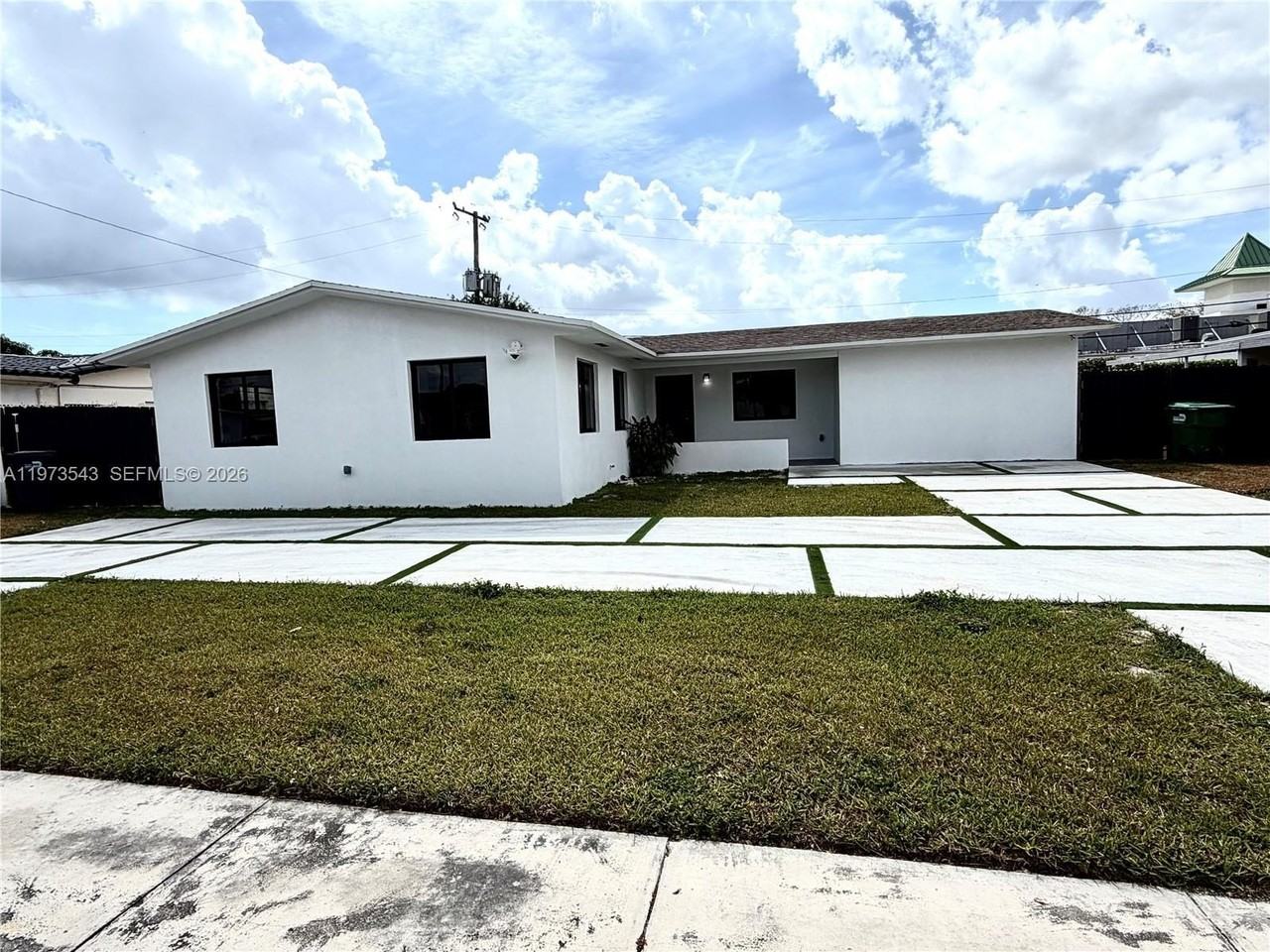 9410 Sw 55th St - Photo 2 of 25