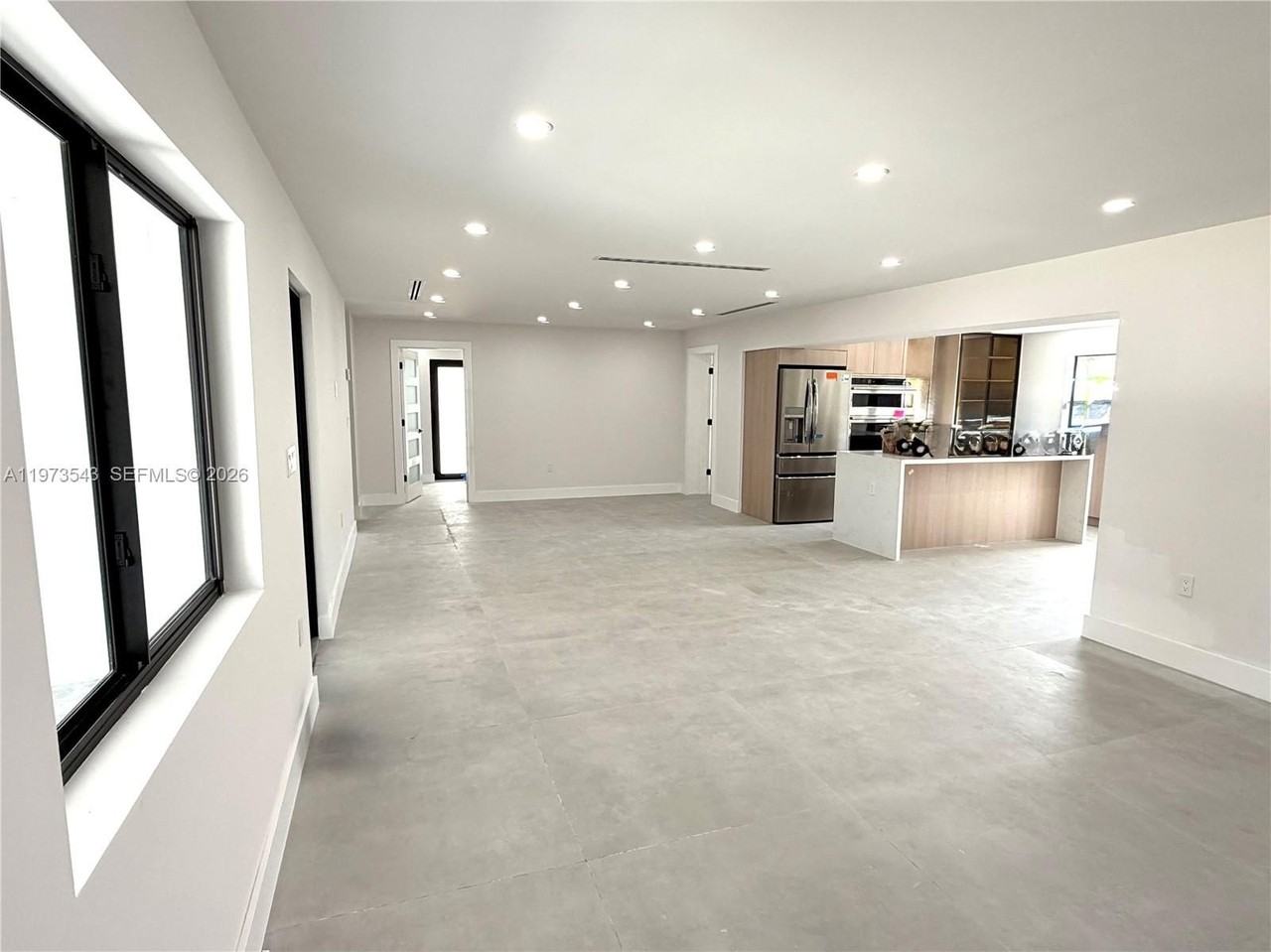 9410 Sw 55th St - Photo 3 of 25