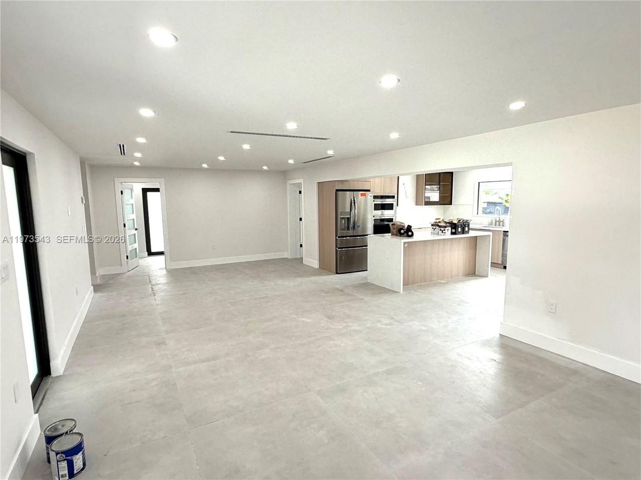 9410 Sw 55th St - Photo 4 of 25