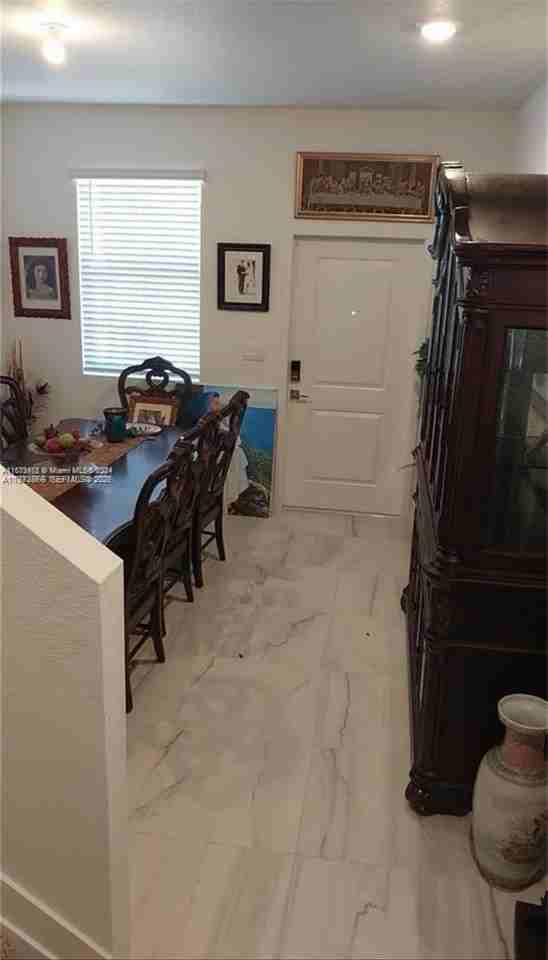 1790 Se 7th Ter #1790 - Photo 6 of 12