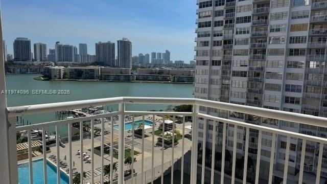 18051 Biscayne Blvd #1103 - Photo 4 of 20