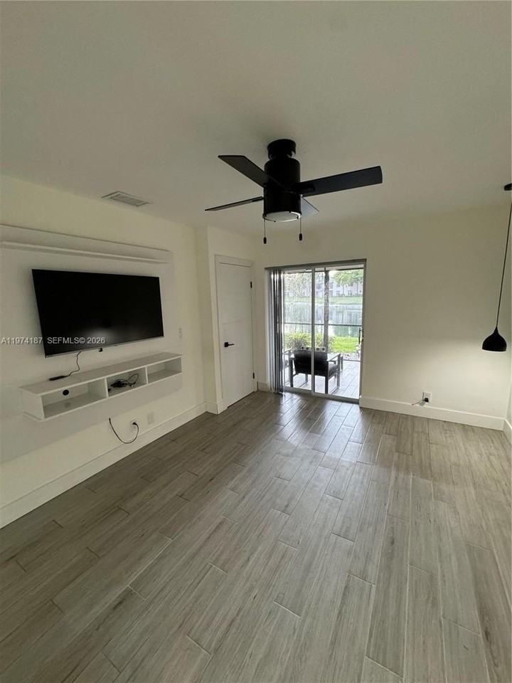 3418 Nw 47th Ave #3144 - Photo 4 of 22