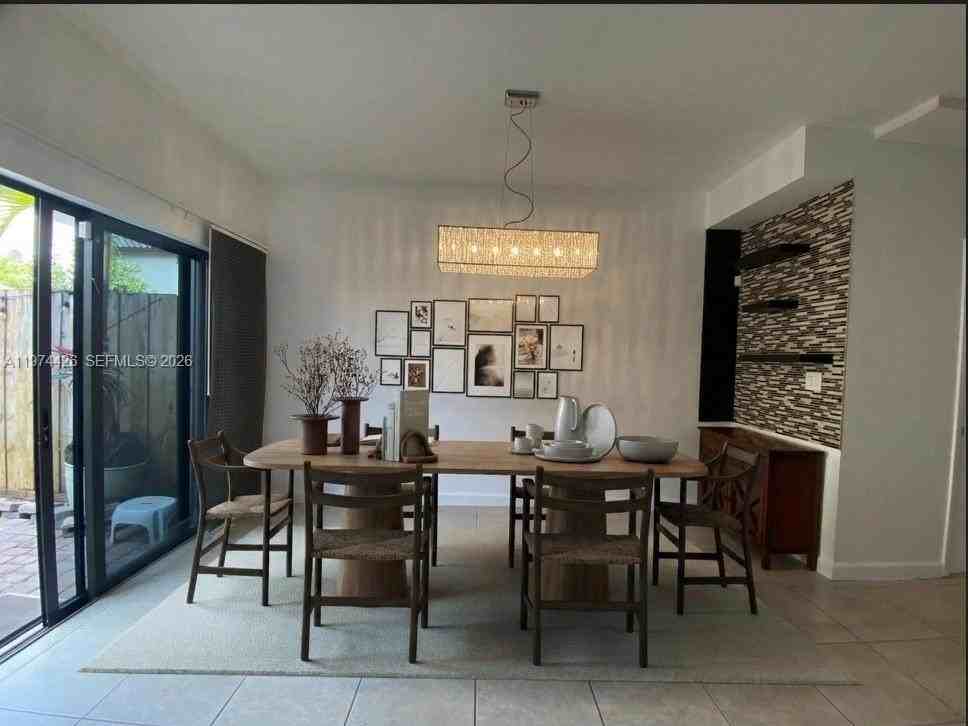 11543 Sw 248th Ln - Photo 7 of 38