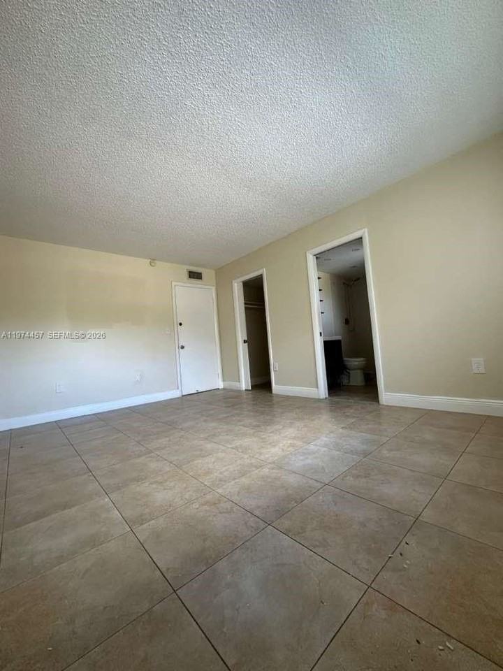 8400 Sw 133rd Avenue Rd #202 - Photo 2 of 23