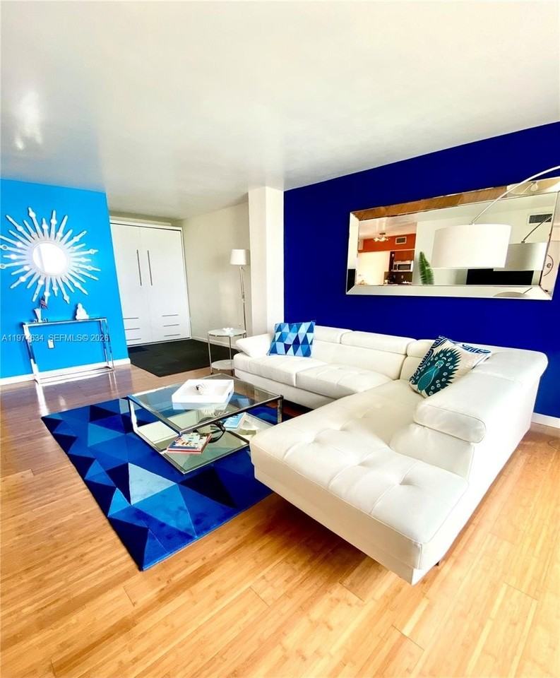 1750 James Ave #7D - Photo 3 of 11